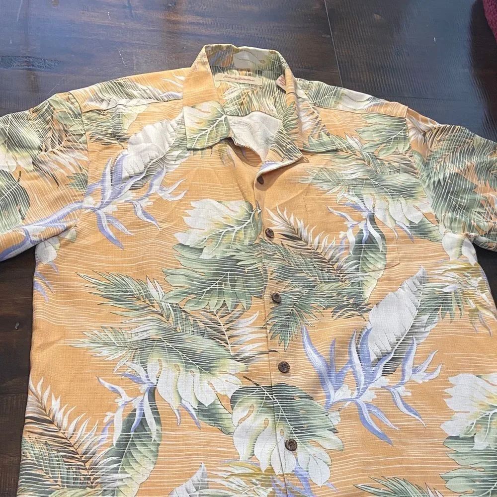 Tommy Bahama Orange Leaf Print Men's Large 100% Silk Shirt
